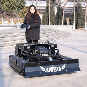 맞춤형 AWY-900 전지형 제로턴 원격 제어 잔디깎이, 3600r/min 칼날 속도로 빠른 EU 잔디깎이 작업 가능