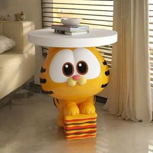 컴포트 고양이, 바닥, 장식품, 거실, TV 캐비닛, 소파, 커피 테이블, 침대 옆 테이블, 집, 장식, 수공예품