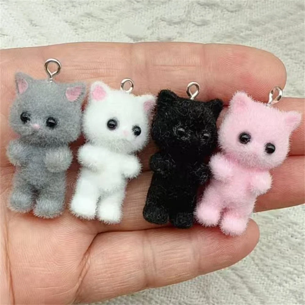 4pcs Kawaii 3D 솜털 무리 수지 고양이 동물 매력 펜던트 다채로운 키 체인 목걸이 펜던트 DIY 공예 보석 만들기