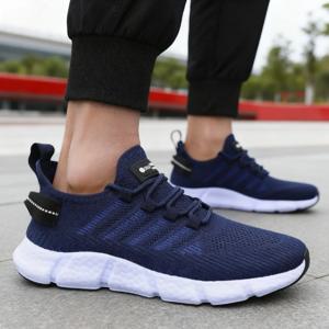 남성용 운동화 경량 소프트 솔 메쉬 통기성 레이스 업 캐주얼 신발 야외 운동 Tenis Masculino 스니커즈 남성