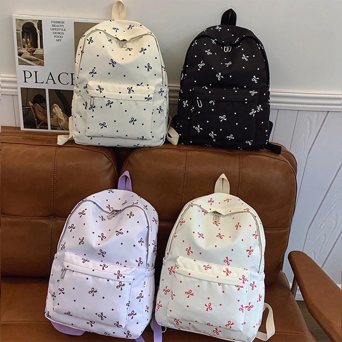 Back To School 배낭 장난스러운 리본 프린트 책가방 여성 캠퍼스 생활을 위한 퀼팅된 편안함과 다중 포켓 정리 시스템