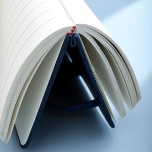 A6 크기 비즈니스 휴대용 노트북, 스트랩이 있는 Pu 가죽 커버, 학생 문구 메모장, 핸드 레저 노트 패드 96 매 192 페이지/책