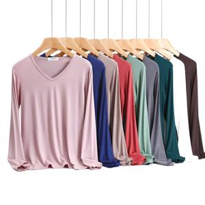 모달 바닥 티셔츠 긴 소매 얇은 마스크 티셔츠 솔리드 컬러 V 넥 베이스 티셔츠 플러스 사이즈 루즈 언더 셔츠 모두 일치