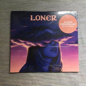 CD Loner Electronic, 2022, Alison Wonderland, 3번째 스튜디오 앨범, 12곡 전자 댄스 음악, EMI Music Australia/Astralwerks