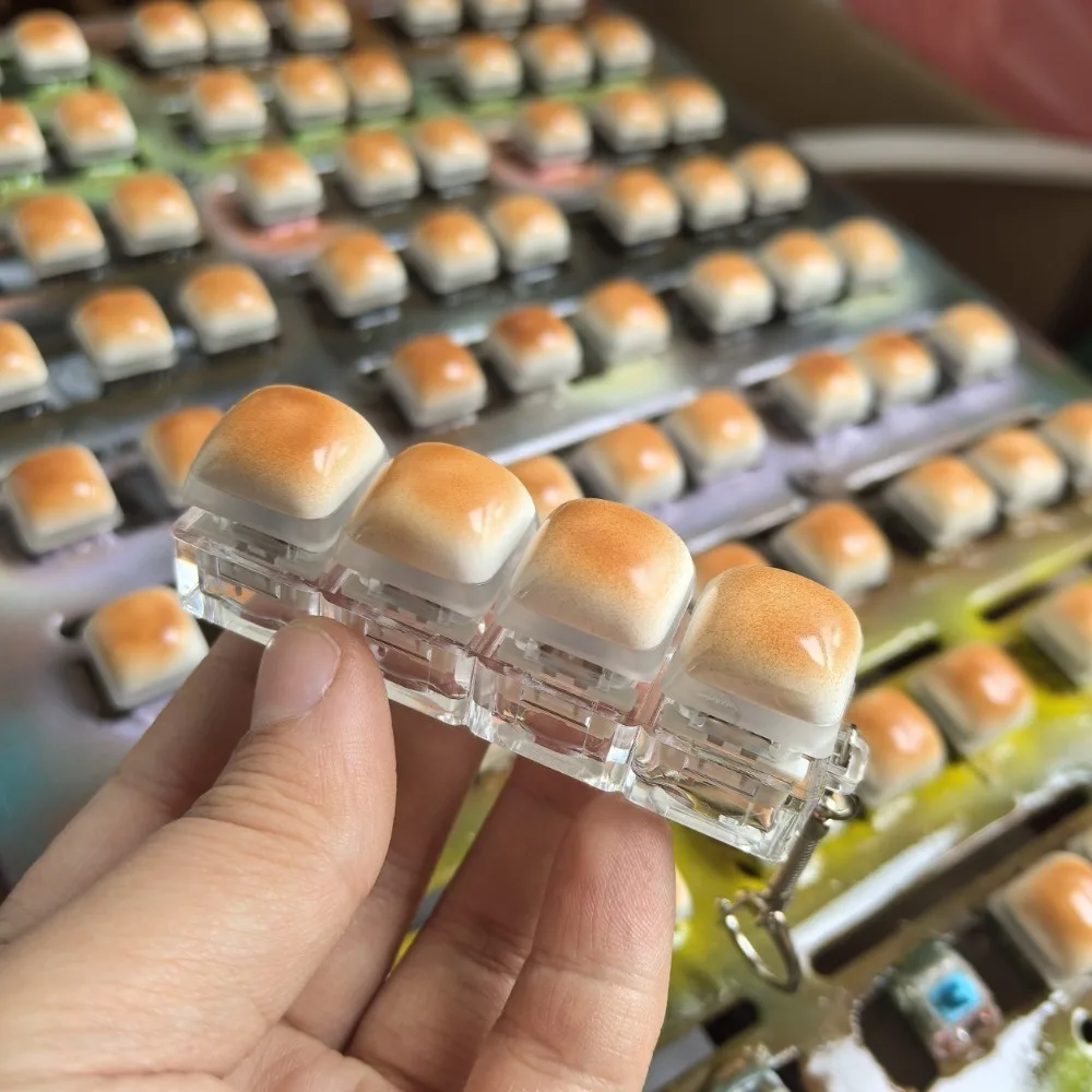 빵 모양 키캡 스트레스 해소 클릭 장난감 키체인 기계식 키보드 스타일 키링 펜던트 창의적인 선물 책상 장난감 1개