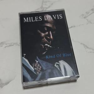 레트로 재즈 카세트 테이프 미개봉 마일스 데이비스 킨드 오브 블루 블루스 클래식 향수를 불러일으키는 오디오 수집품 음악 재생 장치
