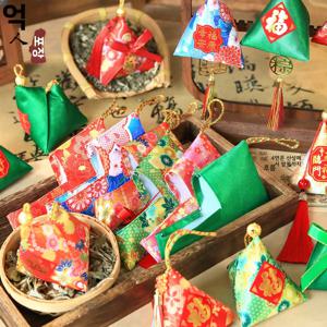 삼각형 중국 한약 향주머니, 봉합되지 않은 빈 봉투, 재산 및 사회 활동, 전통 축제 용품