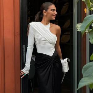 2025 슬림 클럽 파티 바디수트 하이웨이스트 언밸런스 바디수트 섹시 백리스 트위스트 스트릿웨어 원숄더 롱 슬리브 탑 19493