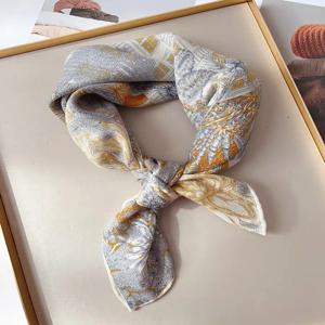 실크 울 스카프 숄 수제 롤드 엣지 여성 패션 여름 프린트 플로럴 웜 스몰 스퀘어 중국산 6090 포레스트