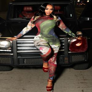 클리우 컬러풀 프린트 점프수트 여성 가을 트렌드 오넥 긴팔 슬림핏 피치힙 핫걸 스트릿 섹시 패션 오버올