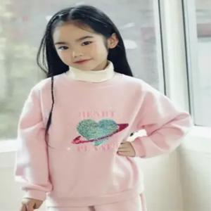 MKE4TR2103 여아 테마 원더풀코스믹 플리스 입체그래픽 스웨트셔츠