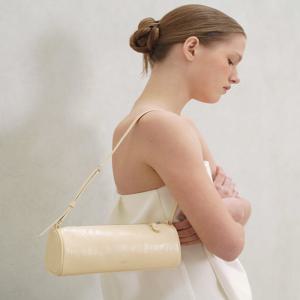 아떼 바네사브루노 액세사리 AABA5F230Y1 [MADELEINE] 버터 램스킨 2-WAY 마들렌 숄더백 S