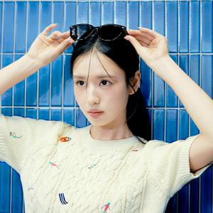 [미리주문10%]X요시고 26SS 홀리데이 자수 풀오버