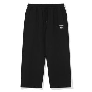 에센셜 해시태그 로고 스웻팬츠 BA251TP001