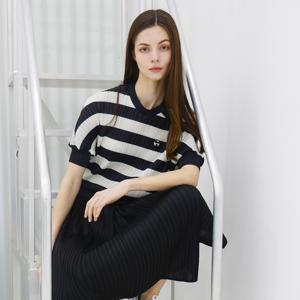 yoyoyoy여성[최초가 133000원] 보더 패턴 블라우스 블랙_AJ06WNPBL02