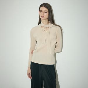 yoyoyoy여성[최초가 122000원] 넥 스카프 플리츠 티셔츠(2colors)_AK02WNPTS32