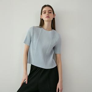 yoyoyoy여성[최초가 133000원] 하프문 반소매 플리츠 블라우스(2colors)_AK02WNPBL03