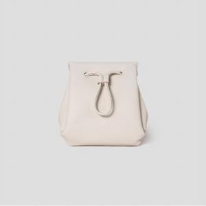 ACC Less Bag_3 스몰 가죽 백팩 - 아이보리 BE61D3M840