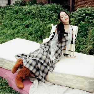 [KiiiKiii 착용] 타이포 전판 자카드 골지나시 탑_T256MVT902W