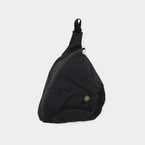 와펜로고 알류미늄 텔라 크로스 바디 남성 슬링백 K2S159200020 S0257 V0029