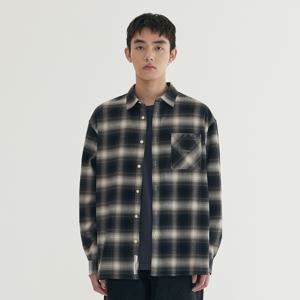 [택가: 119,000원] 브러쉬드 옴브레 체크셔츠 Charcoal CO2504SH32