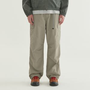 [택가 119,000원]와이드 나일론 카고 이지 팬츠 카키 CO2601PT22KH