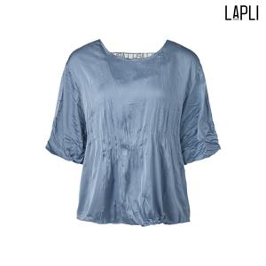 [최초가 109000원] 새틴 백 스트랩 블라우스_LPBLF324002