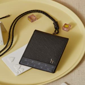 헤지스 액세서리 남성 [[24FW]] WUHO4F355BK [스테디셀러]블랙 이니셜패턴 소가죽 중지갑