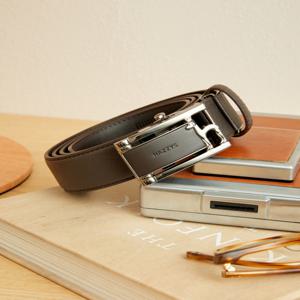 헤지스 액세서리 남성 [[25SS]] WUBE5E854W3 [스테디셀러] 브라운 음각로고 소가죽 벨트