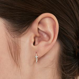 [~3/18 원석팔찌] slim cross hoop earring