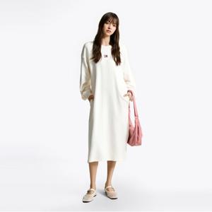 [정상가: 199000원] 타미진스 배지 스웨트 미디 원피스 (T32F7WOP40TWT2YBH)