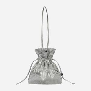 [정상가 74,000원] 크링클 숄더 백 실버리 실버