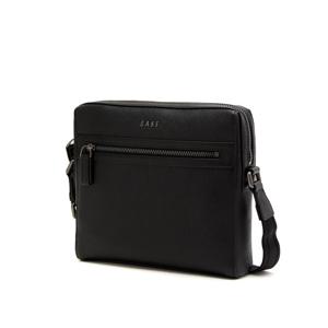 블랙 솔리드 포켓 크로스백 DBBA5F336J