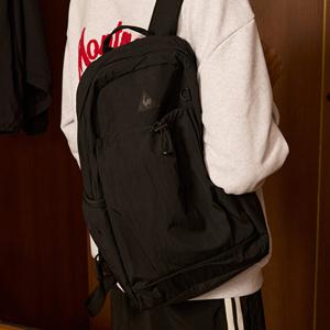 경량 데일리 백팩 (QQ323ABP81)