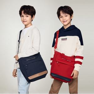 타미힐피거 스쿨 클래식 보조가방 2종 택1 (T42F0ABG240BT2)