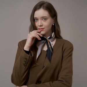 [최초가 59,000원]체스다이아 실크 롱 스카프 SE241S303