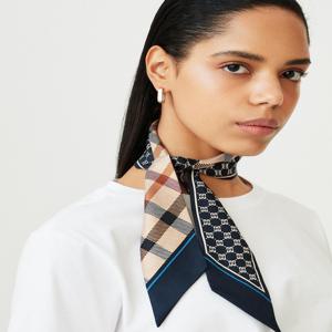 [선물포장/쇼핑백동봉][SILK 100] 네이비 체크프린트 쁘띠 실크스카프 DCSC5F121J