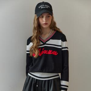 부클 레터링 컬러블록 브이넥 니트