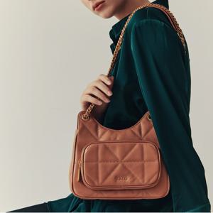 [최초가178,000원]퀼팅 레더 체인 투웨이백 - 캐러멜 브라운