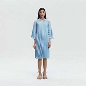 [무케] 몽플리쎄_여성 엠브로이더리 아코디언 7부 소매 원피스 (블루) 주름옷 원피스