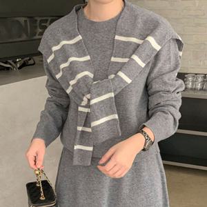 [브리치]  / 루미 홀가 스트라이프 숄 (2color)