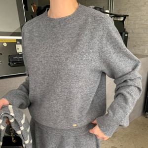 [브리치]  / 루미 홀가 긴팔 니트