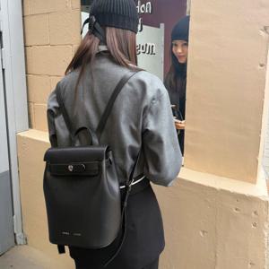 일리 백팩 블랙