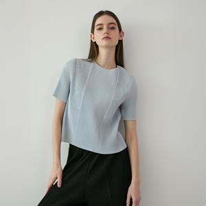 yoyoyoy여성[최초가 133000원] 하프문 반소매 플리츠 블라우스(2colors)_AK02WNPBL03