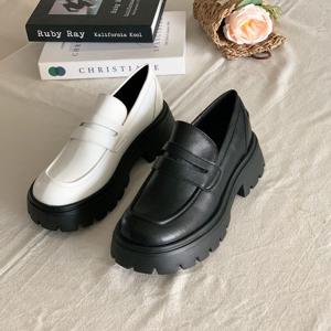 [브리치] 컴온슈 / 소가죽 키높이 플랫폼 통굽로퍼 단화 (5cm)