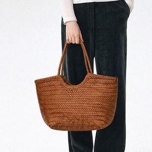 [최초가462,000]아르코 맥시 소가죽 위빙 숄더백_PCBG260202