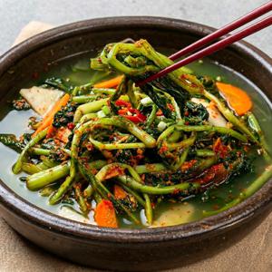 [전라도식] 아삭아삭 시원한 맛이 일품 열무물김치/홍고추열무물김치 2KG + 2KG