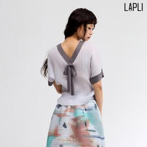 [최초가 109000원] 백 리본 배색 블라우스_LPBLM125001