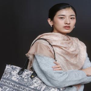 헤지스 액세서리 [[25FW]] HISC5F365I2 [뜨왈드주이] Toile de Jouy 베이지 울 롱 스카프