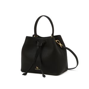 헤지스 액세서리 여성 [[25SS]] WIBA5E163BK [스테디셀러] 블랙 로고장식 소가죽 토트백